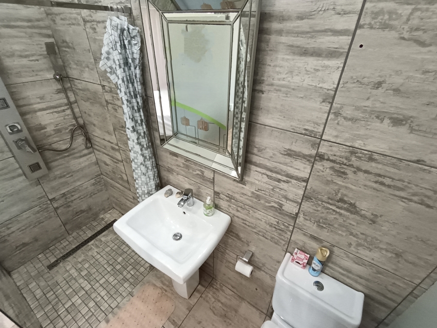 4 Bedroom Property for Sale in Aston Bay Eastern Cape